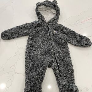 Newborn Baltimore Ravens Fleece Full-Zip Sleeper (0-3 months)